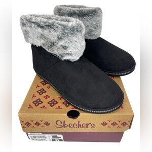 NIB Skechers Cozy Campfire Fur Meant To Be Slippers Boots Rubber Soles Size 6